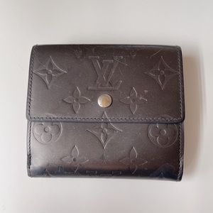 Louis Vuitton Compact Wallet – Matte Vernis LV